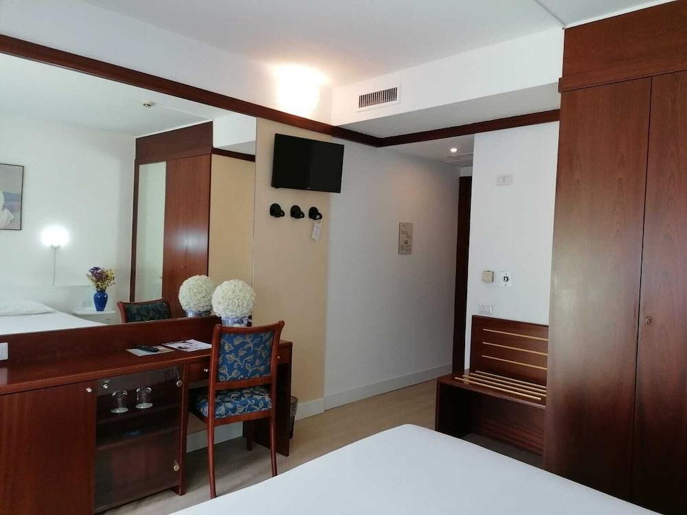 Green Hotel Motel Vergiate Esterno foto