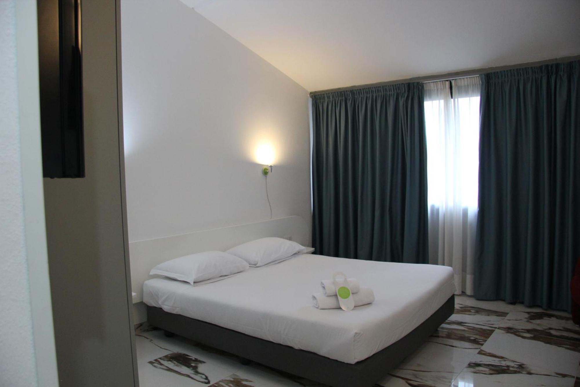 Green Hotel Motel Vergiate Esterno foto