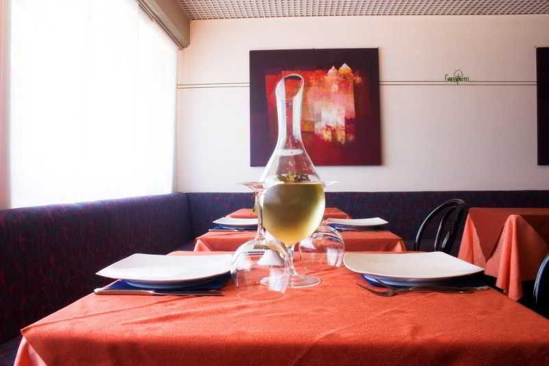 Green Hotel Motel Vergiate Ristorante foto